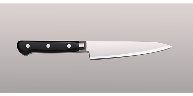 široký kuchyňský nůž